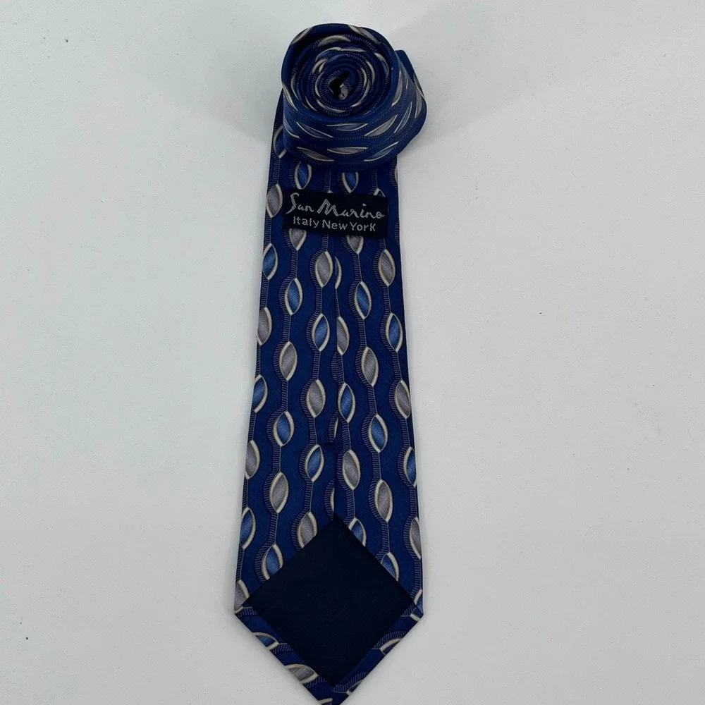 San Marino Italy New York Mens Silk Necktie Blue Geometric Teardrop Pattern Tie
